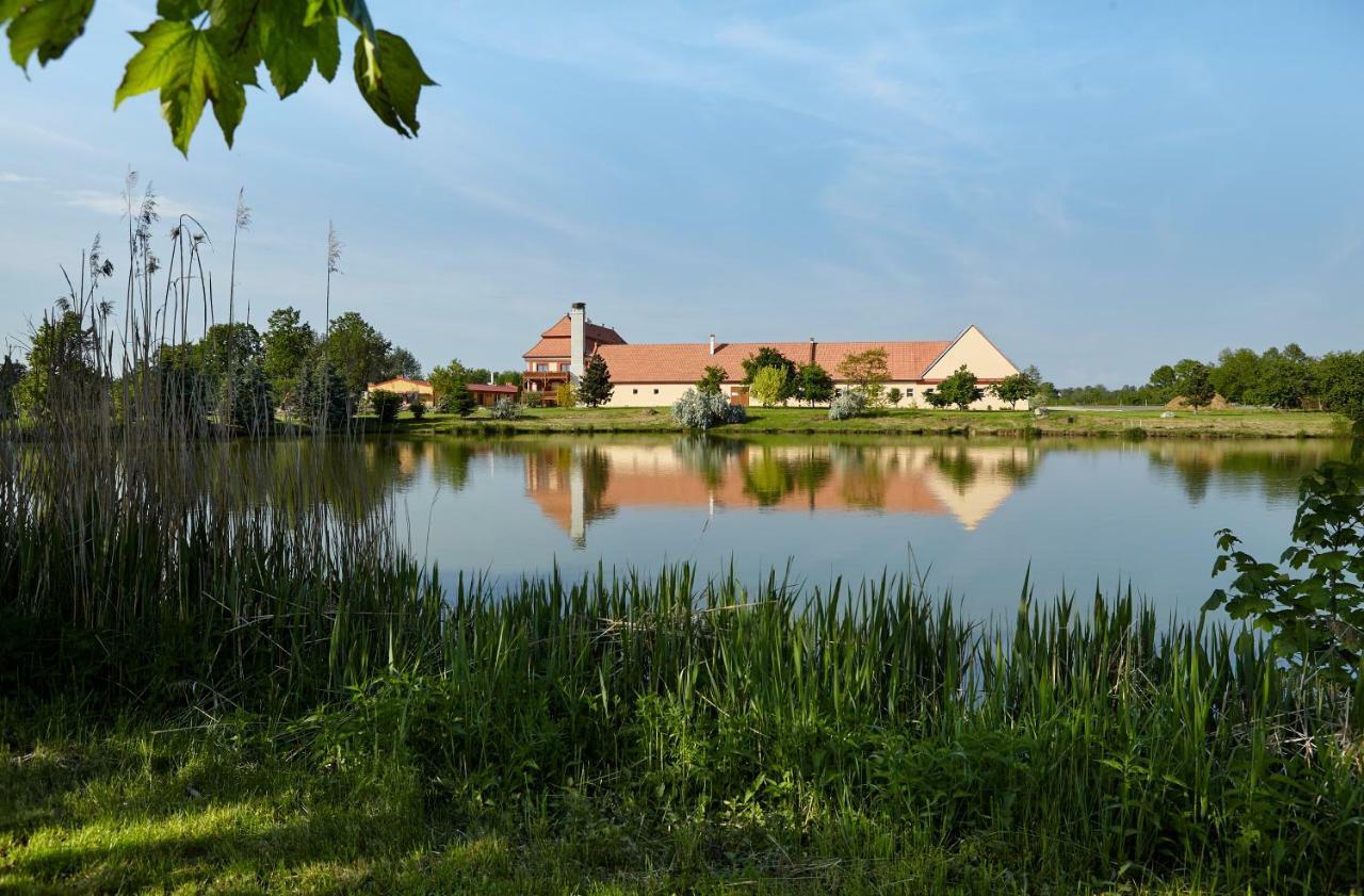 Residence Safari Resort - Chateau Borovany  Ngoại thất bức ảnh